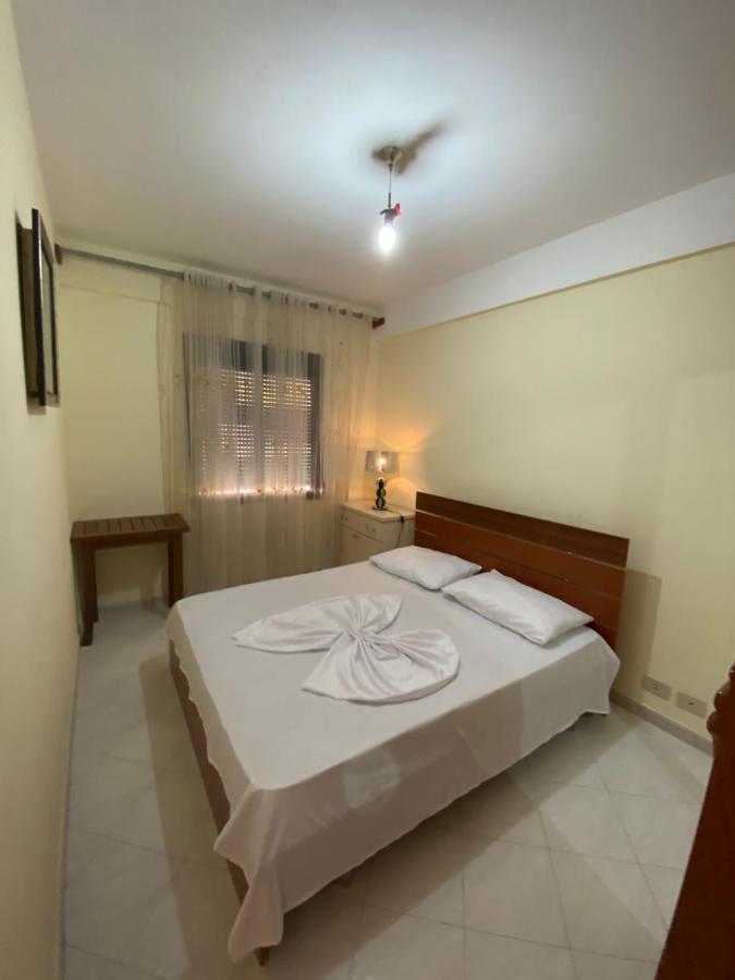 Апартаменты One Apartament Дуррес Экстерьер фото